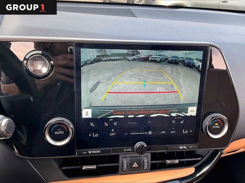 Used 2025 Lexus NX 250 FWD w/ Premium Package image 23