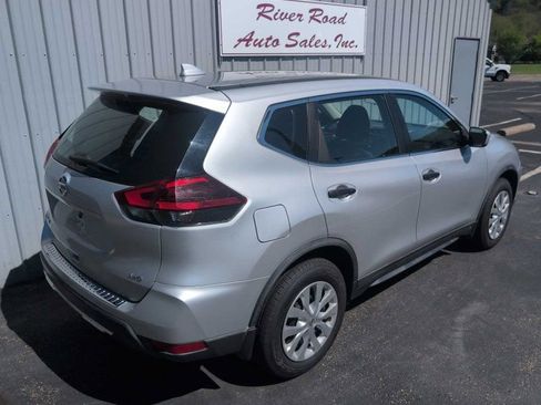Used 2018 Nissan Rogue S AWD/4WD image 8