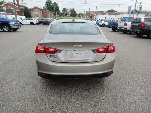Used 2024 Chevrolet Malibu LT FWD image 4