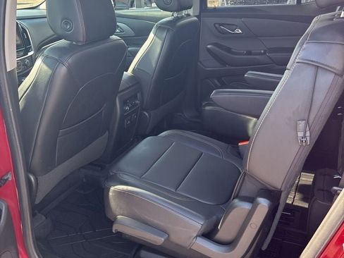 Used 2019 Chevrolet Traverse RS w/ LPO, Floor Liner Package AWD/4WD image 26