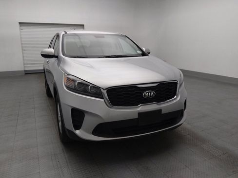 Used 2020 Kia Sorento LX FWD image 14