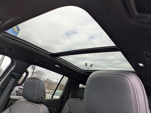 New 2026 Chevrolet Traverse High Country image 28