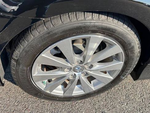 Used 2011 Toyota Avalon Limited FWD image 25
