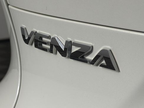 Used 2021 Toyota Venza XLE w/ Softex Package AWD/4WD image 28