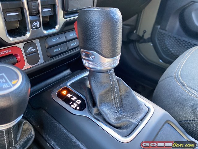 Certified 2025 Jeep Gladiator Sport AWD/4WD image 11