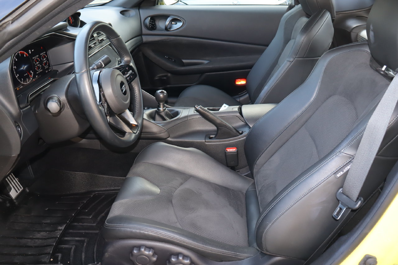 Used 2024 Nissan Z Performance w/ Floor Mat Package RWD image 14