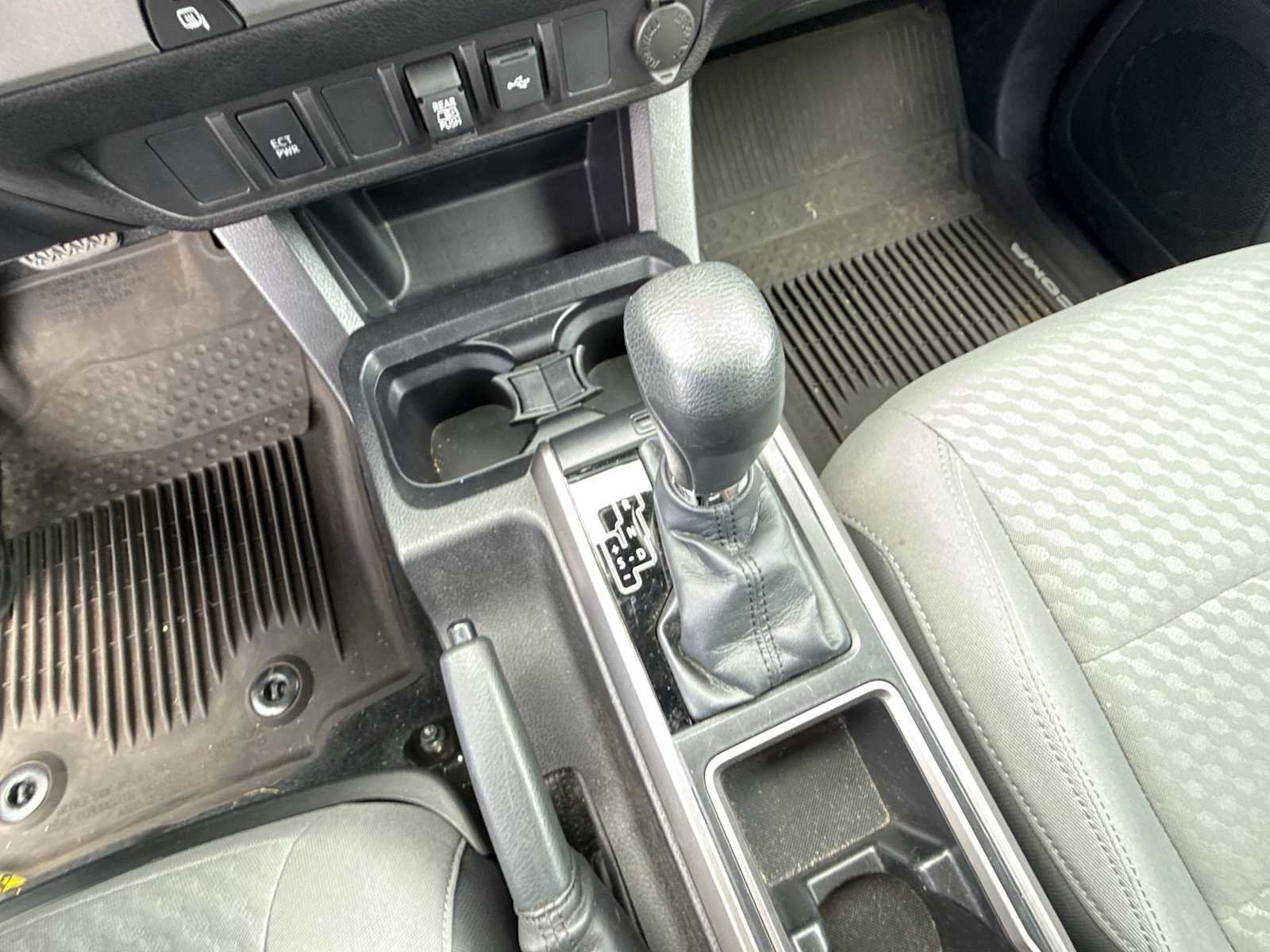 Used 2021 Toyota Tacoma SR5 RWD image 19
