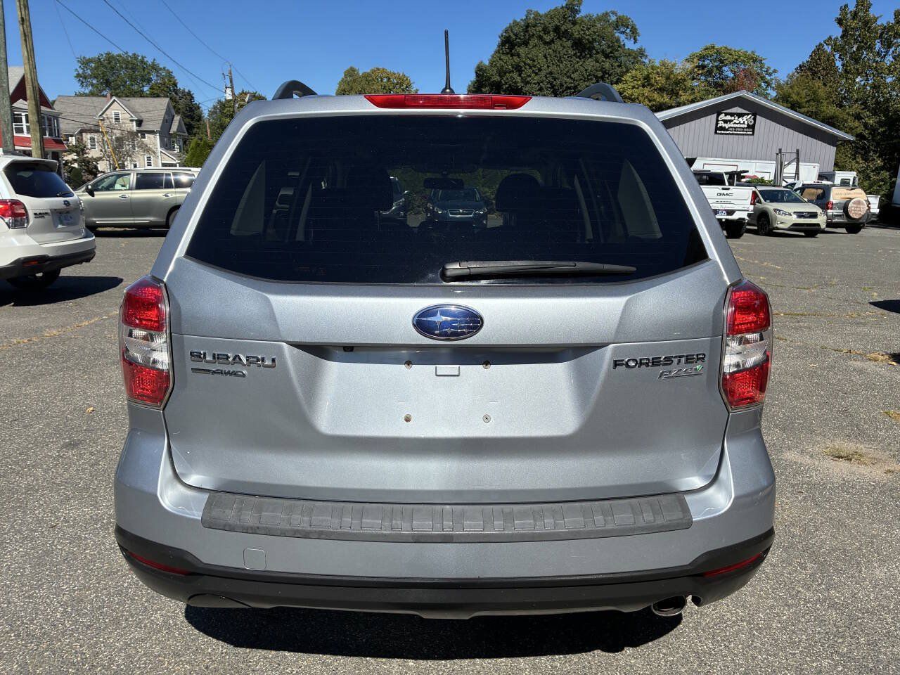 Used 2015 Subaru Forester 2.5i Premium w/ All-Weather Package AWD/4WD image 4