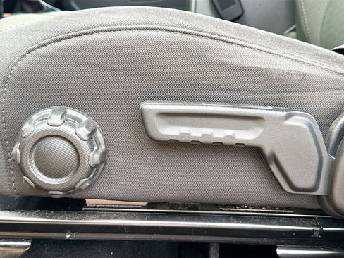 Used 2019 Jeep Wrangler Unlimited Sport S image 23