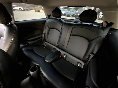 Used 2015 MINI Cooper 2-Door Hardtop image 19