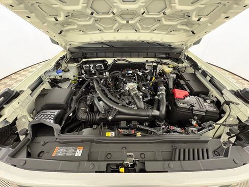 New 2026 Ford Bronco Outer Banks w/ Sasquatch Package AWD/4WD image 32