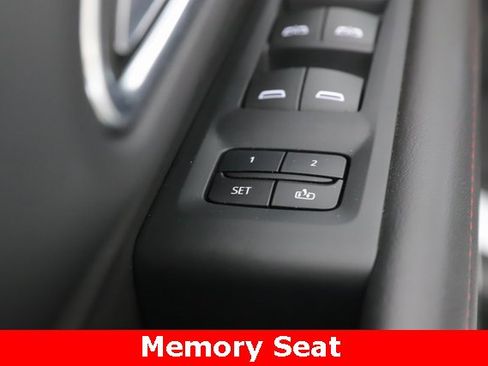 Used 2024 Chevrolet Suburban RST image 19