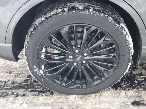 New 2025 Lincoln Corsair Reserve w/ Jet Appearance Package image 5