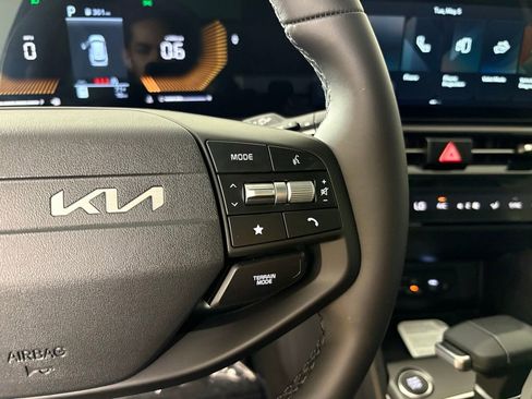 New 2026 Kia Sportage EX AWD/4WD image 22