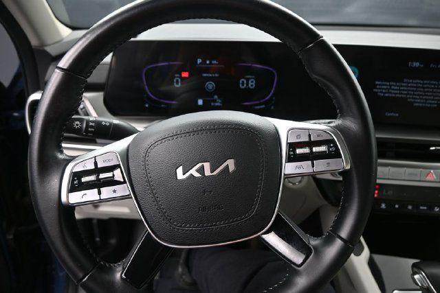 Used 2023 Kia Telluride S w/ S Sunroof Package AWD/4WD image 11