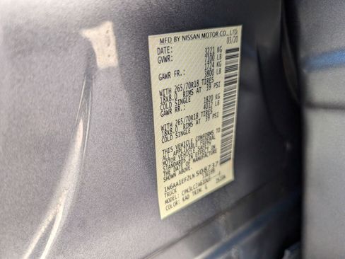 Used 2020 Nissan Titan SV w/ SV Convenience Package image 26