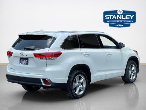 Used 2019 Toyota Highlander Limited FWD image 8
