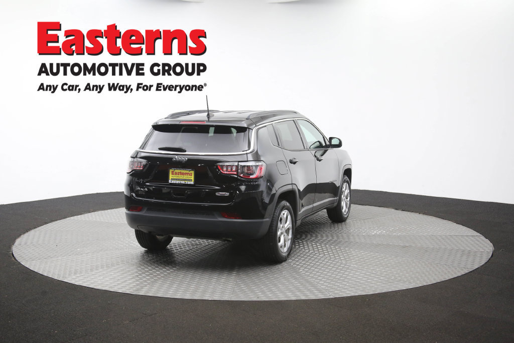 Used 2024 Jeep Compass Latitude AWD/4WD image 40