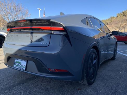 Certified 2023 Toyota Prius LE image 8