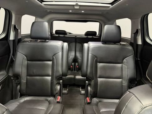 Used 2017 GMC Acadia SLT AWD/4WD image 20