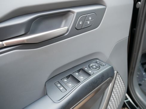 Certified 2024 Kia EV9 Wind AWD/4WD image 19