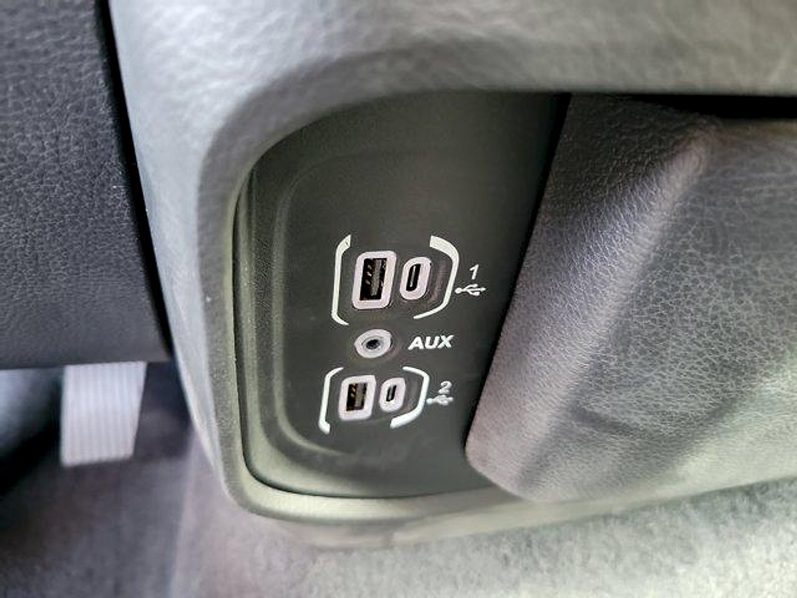 Used 2025 RAM 1500 Tradesman RWD image 32