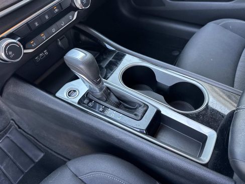 Used 2024 Nissan Altima 2.5 SV image 25