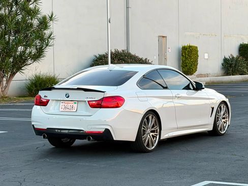 Used 2014 BMW 435i Coupe w/ Technology Package RWD image 3