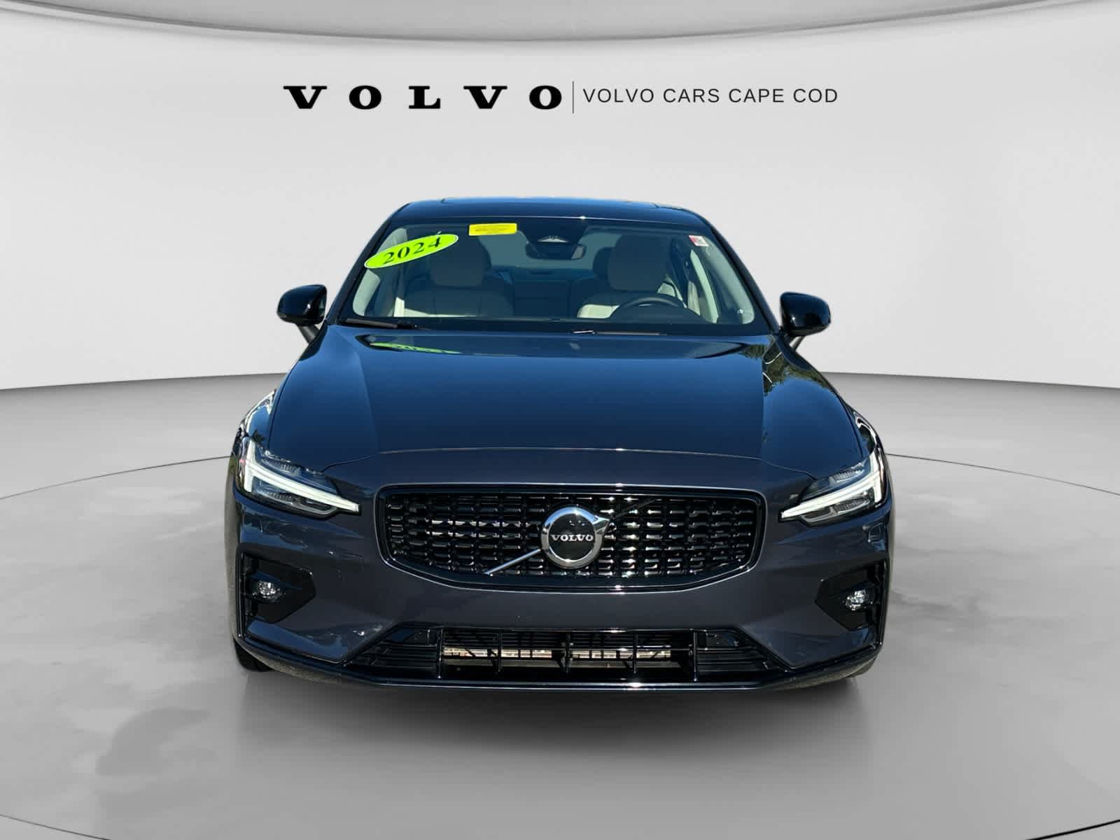 Used 2024 Volvo S60 B5 Core w/ Climate Package AWD/4WD image 2