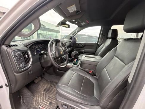 Used 2022 Chevrolet Silverado 1500 LTZ AWD/4WD image 11