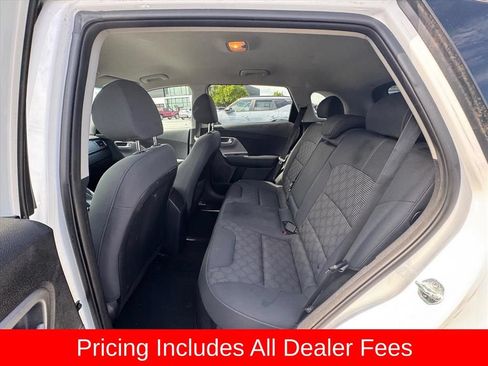 Used 2019 Kia Niro LX FWD image 11