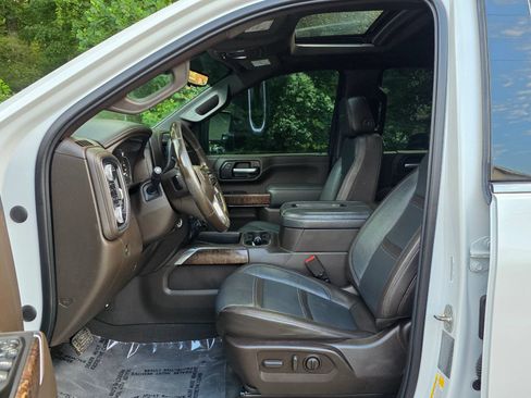 Used 2020 GMC Sierra 2500 Denali w/ Denali Ultimate Package AWD/4WD image 11