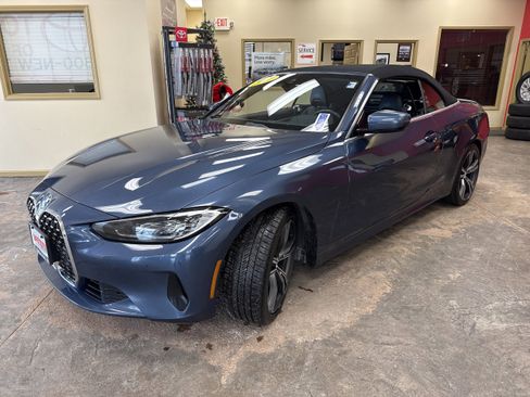 Used 2022 BMW 430i xDrive Convertible w/ Premium Package image 4