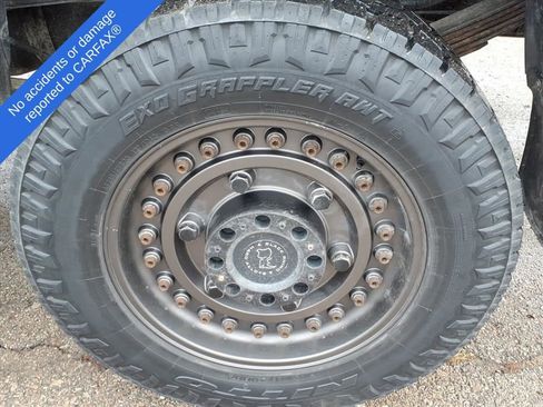 Used 2018 RAM 3500 Tradesman w/ Chrome Appearance Group image 9