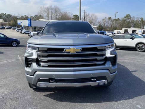 Used 2025 Chevrolet Silverado 1500 High Country w/ High Country Premium Package image 3