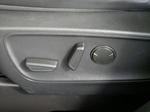 Certified 2025 Ford Escape Platinum AWD/4WD image 15