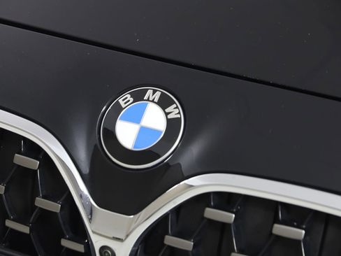 Used 2023 BMW 430i xDrive Convertible w/ Premium Package image 18