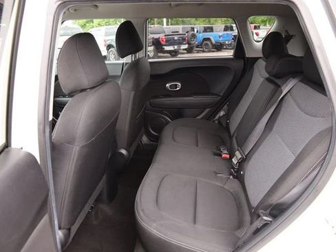 Used 2018 Kia Soul + FWD image 9