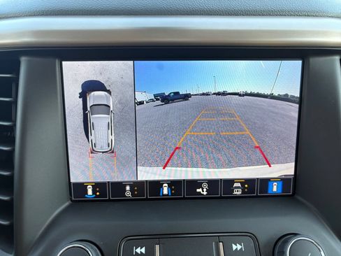 Used 2023 GMC Acadia Denali w/ Denali Ultimate Package AWD/4WD image 28