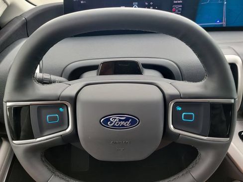 New 2026 Ford Expedition Active RWD image 33