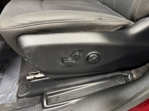 Used 2018 Chrysler Pacifica Touring Plus w/ S Appearance Package FWD image 21