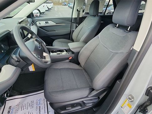 New 2026 Ford Explorer Active image 15