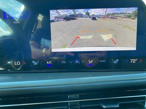 New 2026 Chevrolet Traverse LT image 14