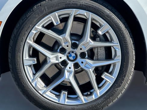 Used 2025 BMW 330i Sedan RWD image 12
