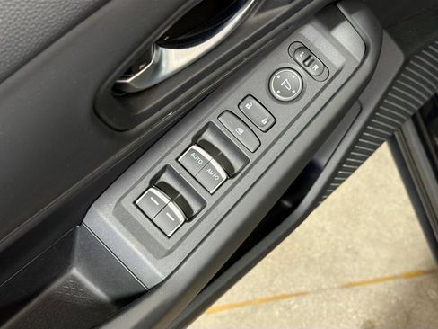 Used 2024 Honda Accord EX-L image 17