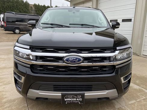 Used 2023 Ford Expedition Max Limited image 3
