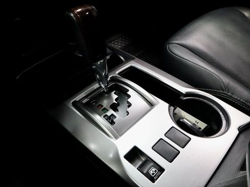 Used 2023 Toyota 4Runner Limited image 31