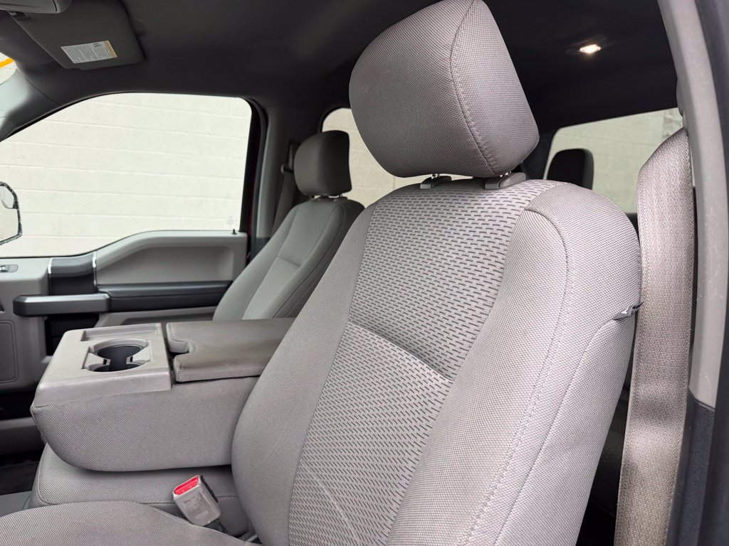 Used 2017 Ford F150 XLT AWD/4WD image 21