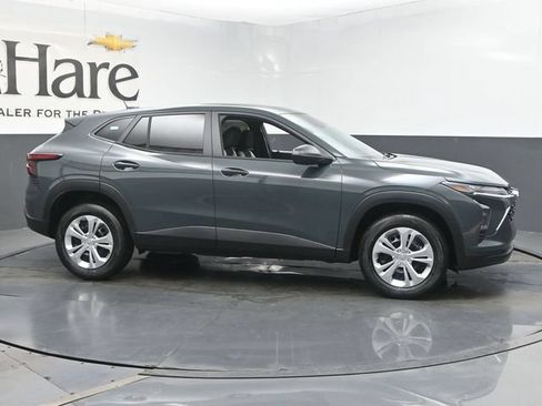New 2026 Chevrolet Trax LS FWD image 1
