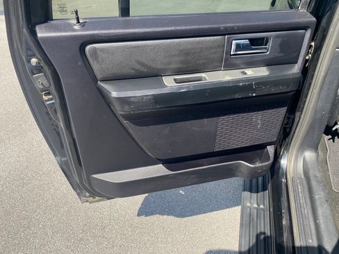 Used 2017 Ford Expedition EL XL w/ Equipment Group 101A AWD/4WD image 25